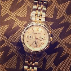 Michael Kors watch 💕♥️🌹